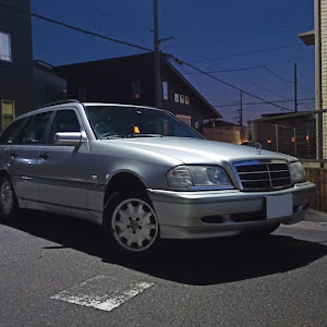 Cクラス ステーションワゴン S202