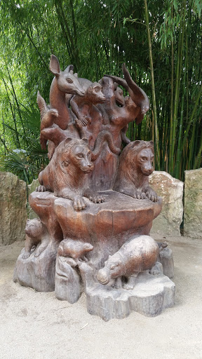 Animals Statue