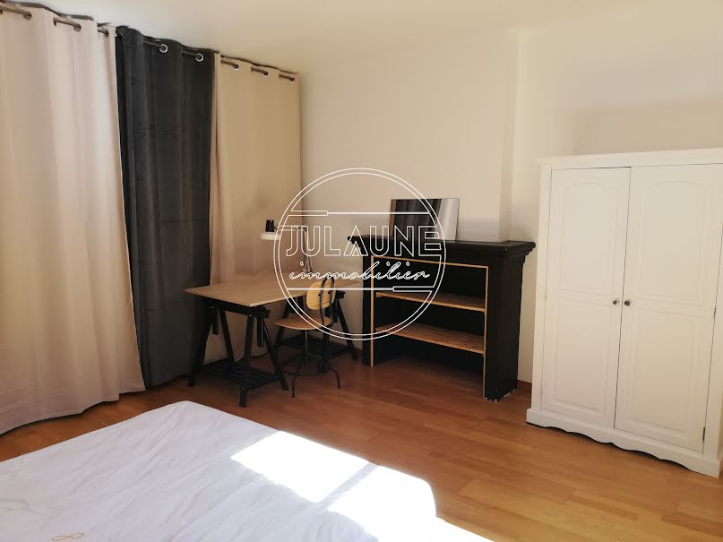 Location meublée appartement 2 pièces 40 m² à Limoges (87000), 520 €