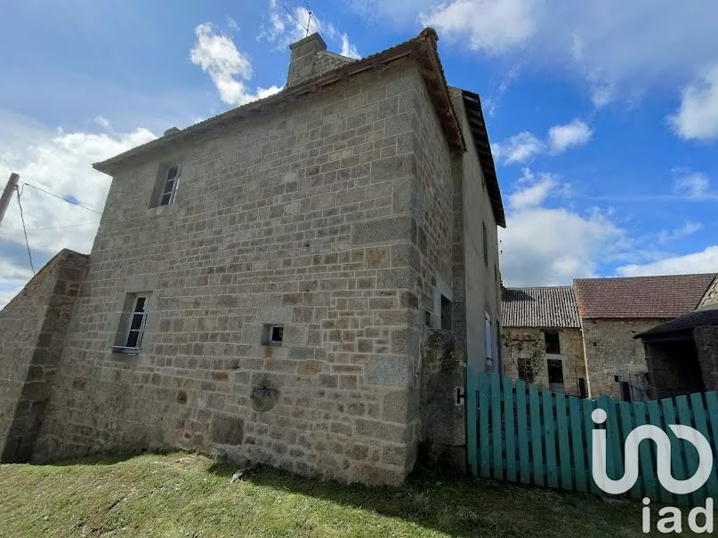 Vente ferme 5 pièces 245 m² à Saint-Domet (23190), 93 700 €