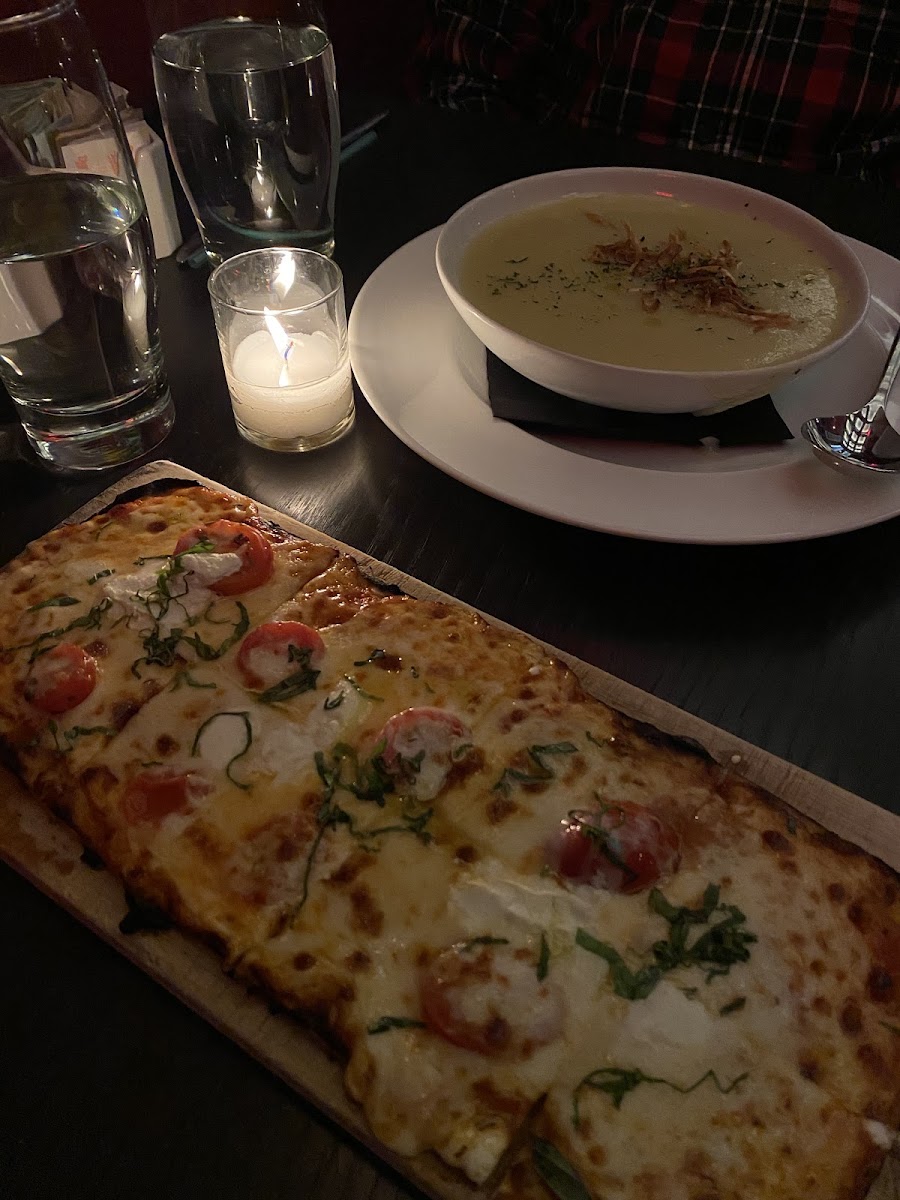 potato leak soup (soup of the day) and margherita flatbread pizza