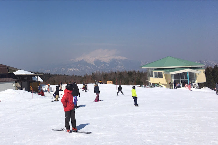 ジムニーの御嶽山周回路・スノボとスキー・開田高原マイアスキー場・雪滑りに関するカスタム事例の投稿画像10枚目