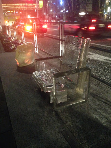 Chair Disappears in the Rain - Tokujin Yoshioka