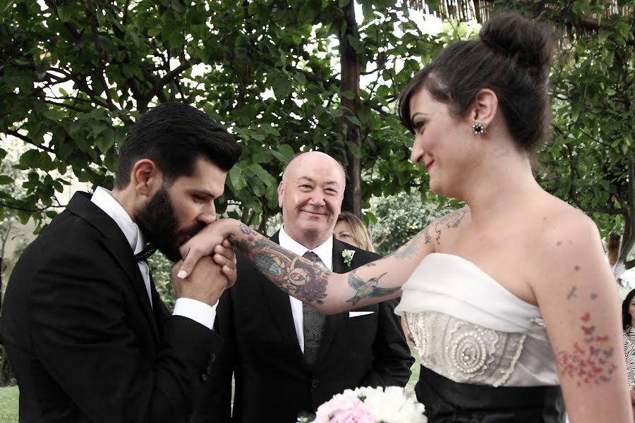 Fotógrafo de casamento Salvatore Bolognino (bologninofotogra). Foto de 14 de dezembro 2016