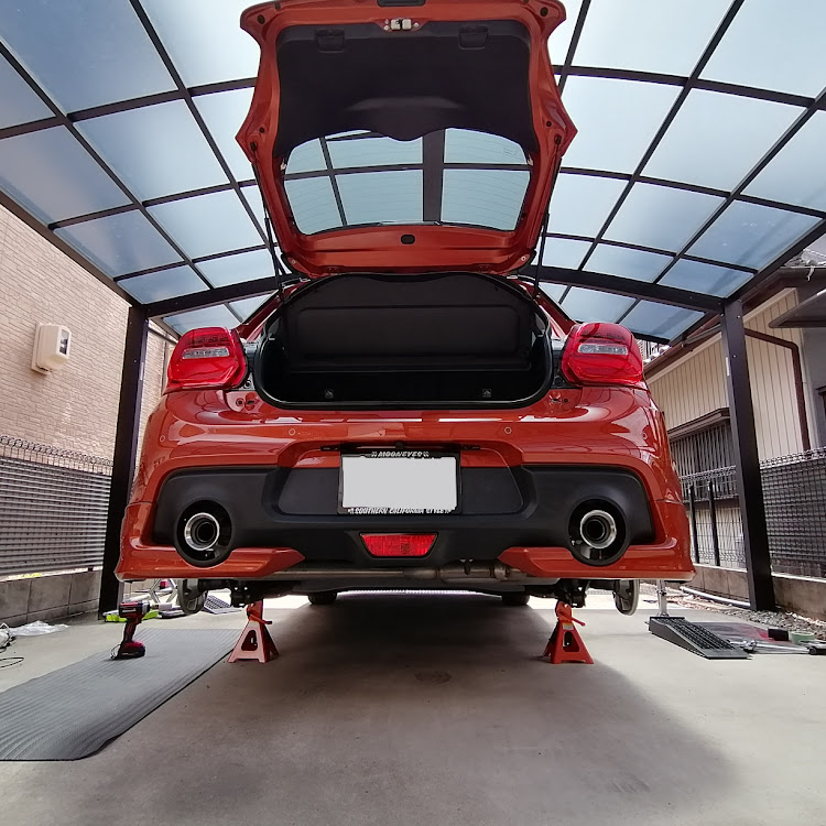 スイフトスポーツのスイフトスポーツ・zc33s・テインフレックスZ・車高調取付に関するカスタム事例の投稿画像1枚目