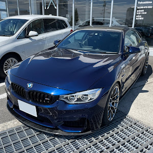 M4 クーペ F82