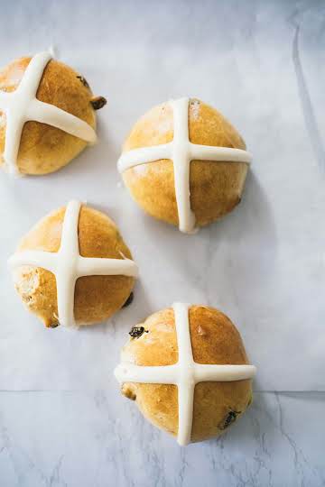 No Knead Hot Cross Buns | Red Star Yeast