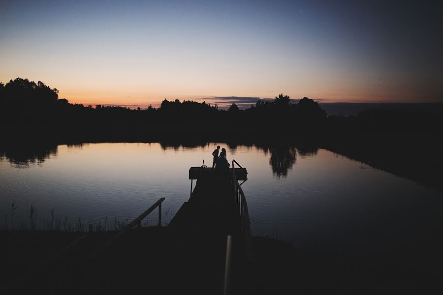 Fotógrafo de casamento Elena Yurshina (elyur). Foto de 2 de abril 2019