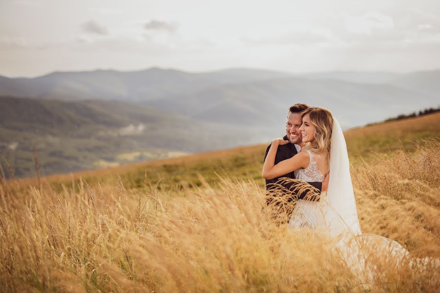 Fotograful de nuntă Aneta Leśniewska (wideoflash). Fotografia din 21 mai 2020