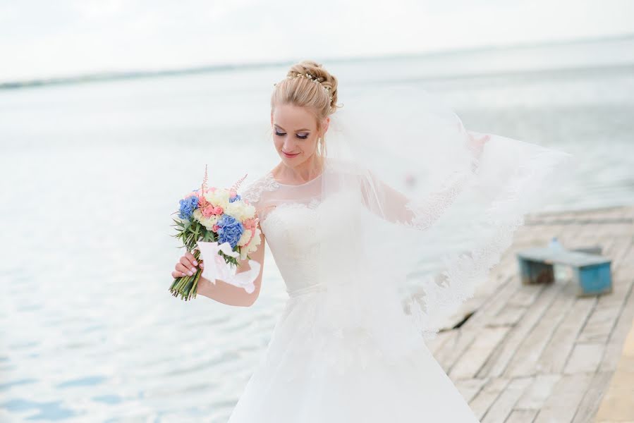 Wedding photographer Vladimir Vershinin (fatlens). Photo of 5 September 2017