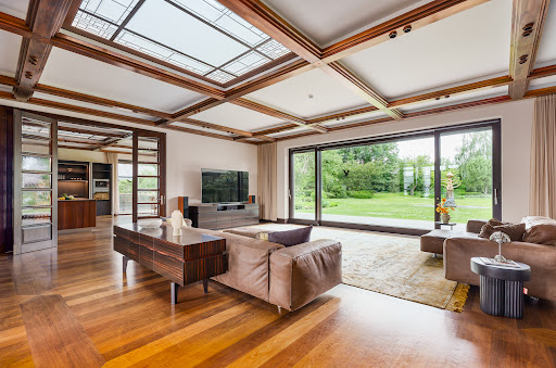 Villa avec piscine et jardin 1