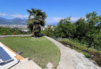 Maison avec piscine et terrasse 3