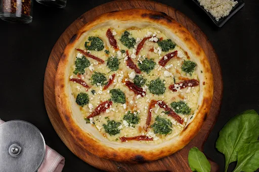 Creamy Spinach Popeye Pizza