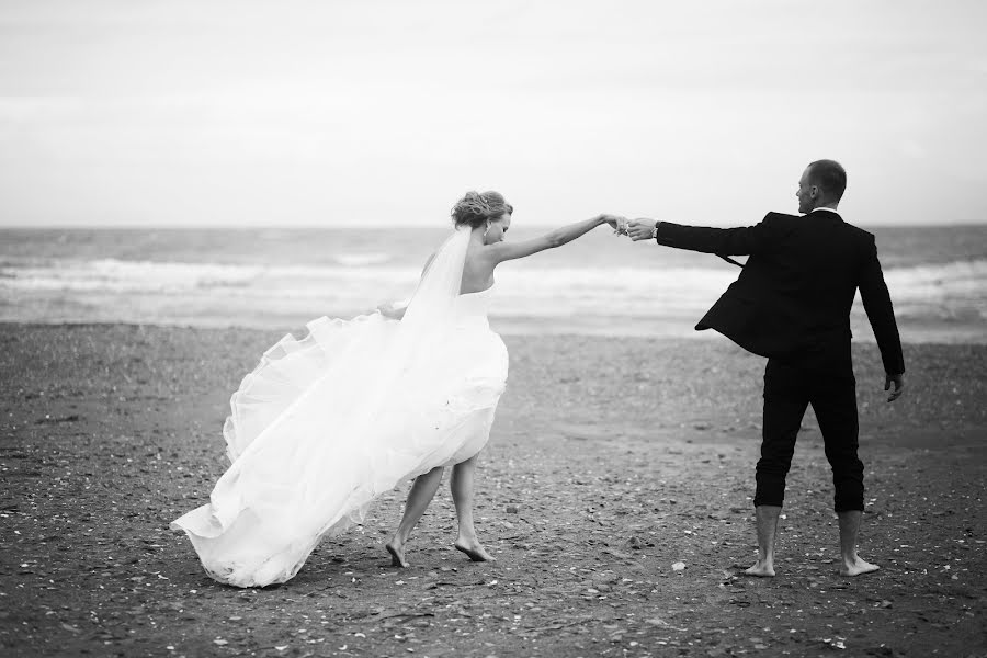 Fotógrafo de casamento Natasha Rezcova (natareztcova). Foto de 29 de janeiro 2016