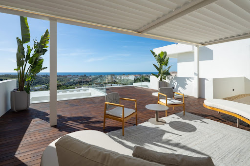 Villa avec piscine et terrasse 5