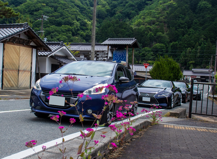 人騒がせ野郎🍡さんが投稿した鳥取ツーリング・チームかーちゃん・GRAN TURISMO MC・プジョー208・LC500に関するカスタム事例の投稿画像1枚目