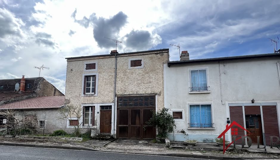 Vente maison 4 pièces 82 m² à Voisey (52400), 35 000 €