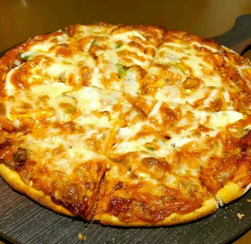 Double Cheese Margherita Pizza