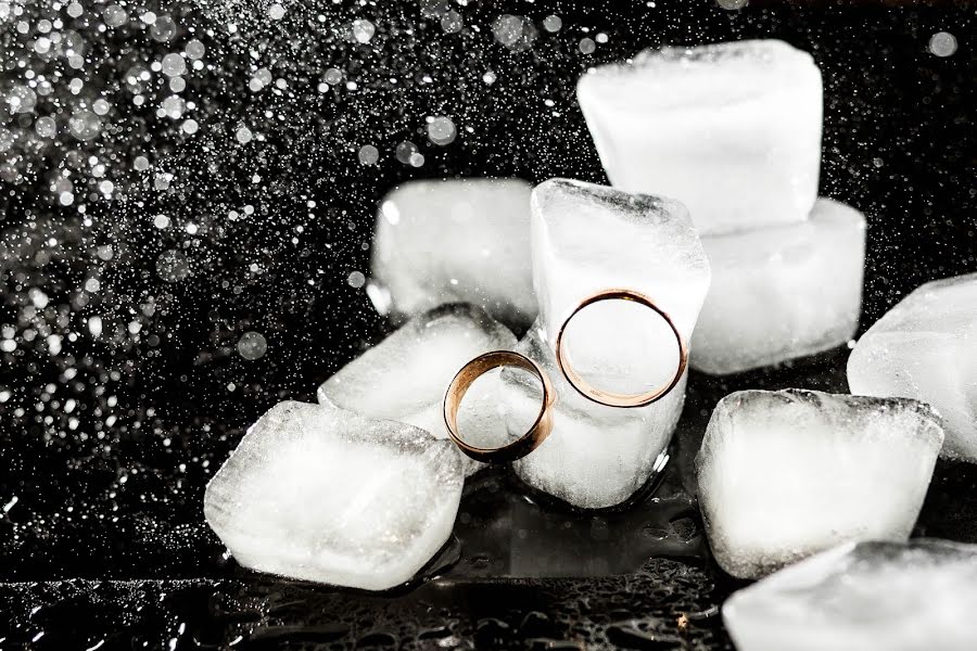 Fotografo di matrimoni Valeriy Trush (trush). Foto del 27 dicembre 2018