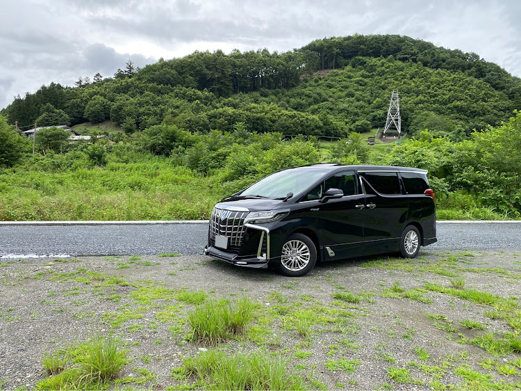 プリウスのシーケンシャルウインカー・レンタカーアルファード・ギリギリ駐車・オシャレな駐車場・コロナウイルスに負けるなに関するカスタム事例の投稿画像4枚目