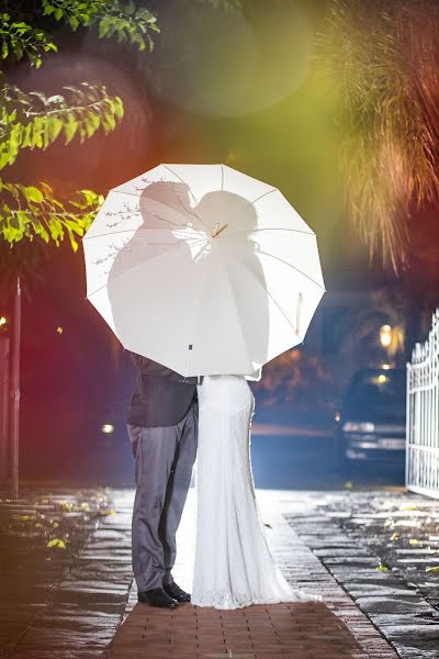 Fotógrafo de casamento Simona Cancelli (perelli). Foto de 3 de janeiro 2016