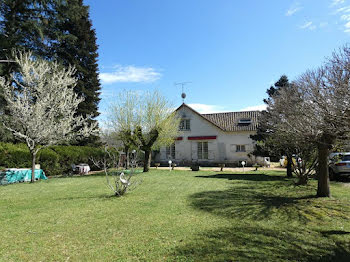 maison à Savignac-les-Eglises (24)