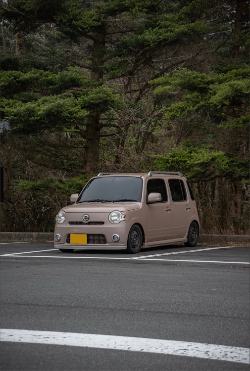 ミラココアのオフ会・車高調整・洗車・愛車の差し色に関するカスタム事例の投稿画像1枚目