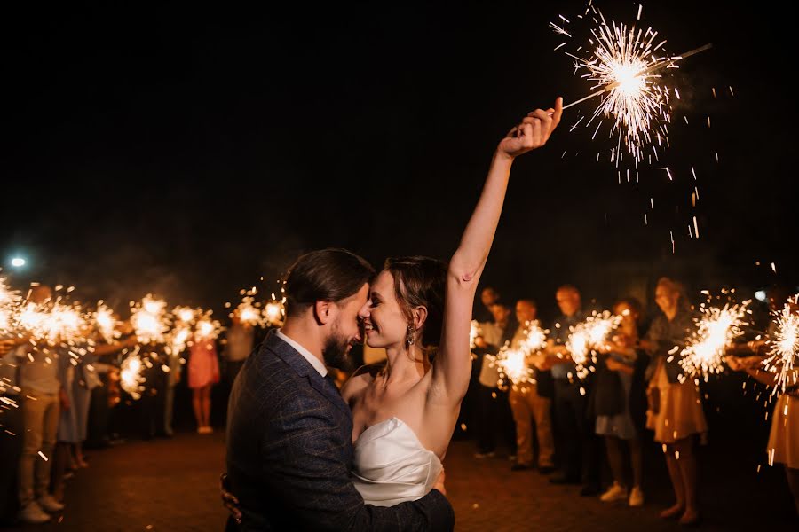 Fotografo di matrimoni Sasha Levina (levsany). Foto del 27 marzo