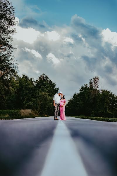 Fotógrafo de casamento Robert Blaj (robertblaj). Foto de 1 de fevereiro 2022