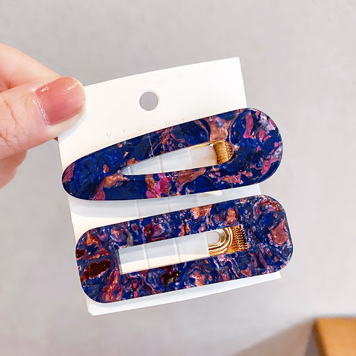 Title 18, Korean Girl With Broken Hair Side Clip, a styli...