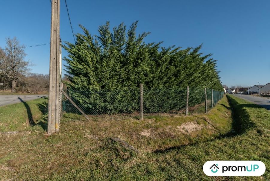 Vente terrain  683 m² à Vierzon (18100), 44 000 €