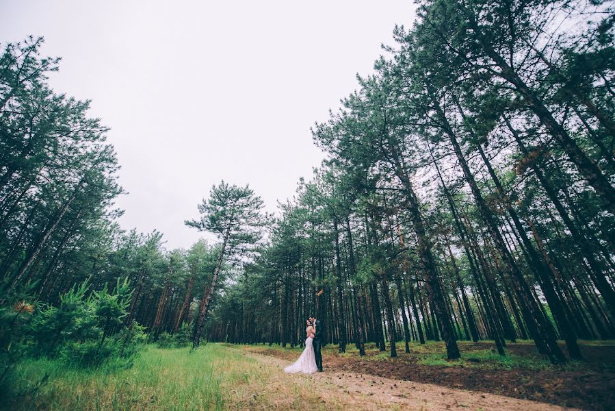 Fotógrafo de bodas Irina Kochelaevskaya (irkyn). Foto del 9 de julio 2016