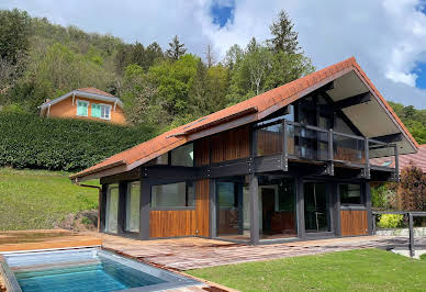 Maison contemporaine avec piscine et jardin 1