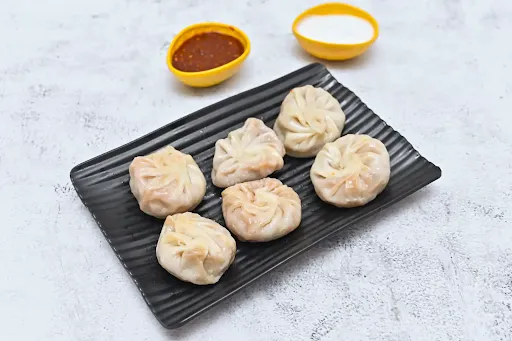 Veg Steamed Momos [6 Pieces]