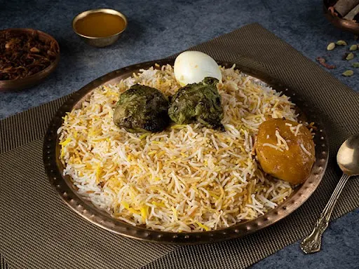 Hariyali Murgh Tikka Biryani