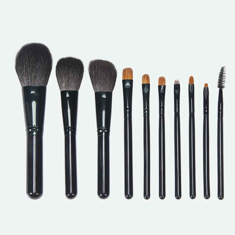 Title 2, 10 Make-up kwastensets voor beginners