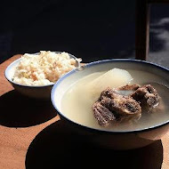 灶頂 原汁排骨湯,高麗菜飯