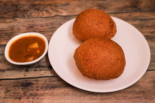 Stuffed Aloo Poori