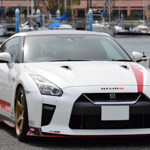 NISSAN GT-R R35