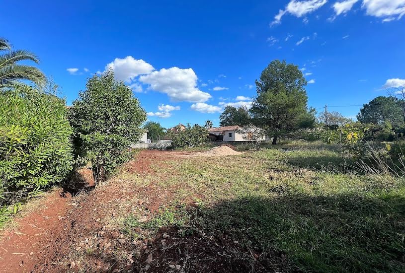  Vente Terrain à bâtir - 1 200m² à Solliès-Pont (83210) 