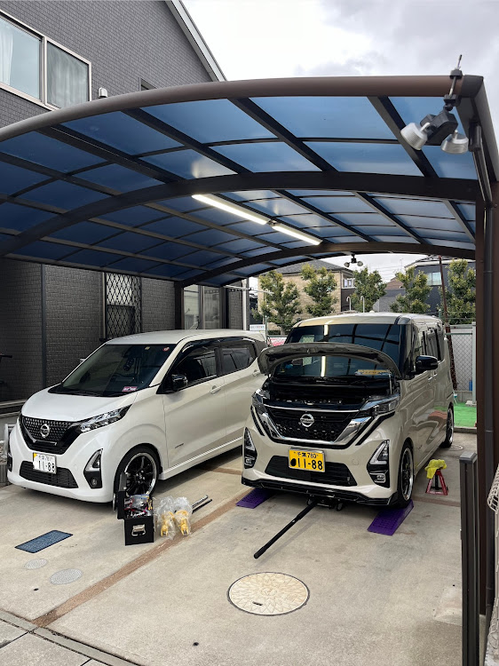 ルークスの可愛い息子・DIY・車高調整・愛車の好きな角度・KYB ローファーショックに関するカスタム事例の投稿画像3枚目
