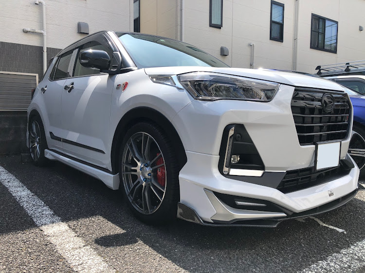 ロッキーのモデリスタエアロ・DIY・洗車・みんなの車高調が見てみたいに関するカスタム事例の投稿画像1枚目