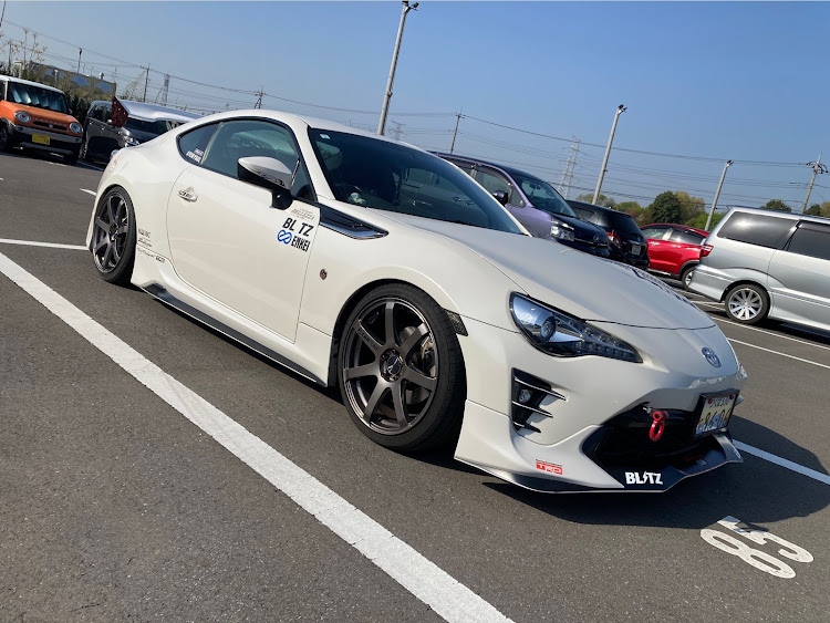 86の毎日楽しく元気にに関するカスタム事例の投稿画像1枚目