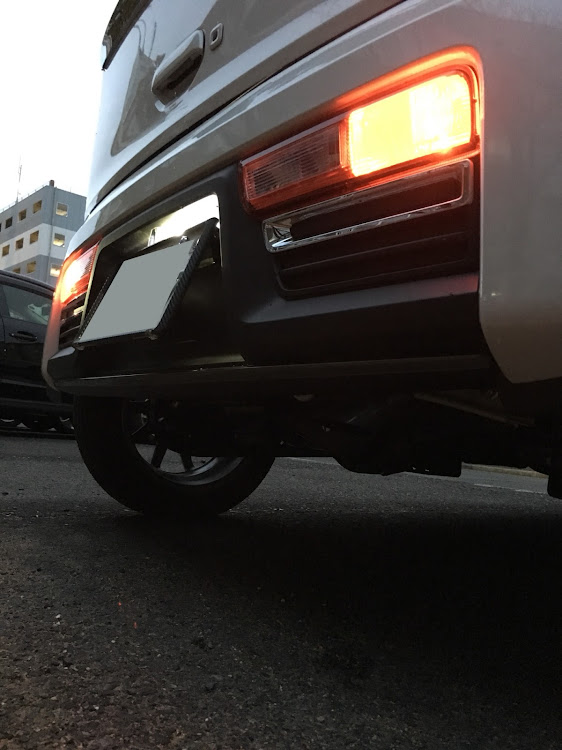 アルトワークスのナンバー灯交換・ナンバー灯LED化・DELTA・LED・ナンバー角に関するカスタム事例の投稿画像2枚目