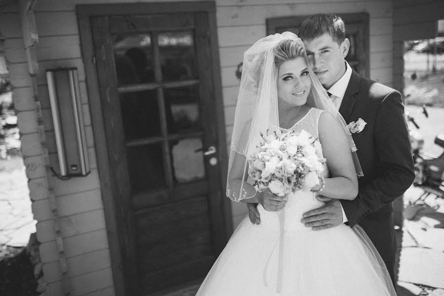 Nhiếp ảnh gia ảnh cưới Andrey Zhvakin (andy-z-z). Ảnh của 15 tháng 7 2015