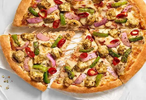 Chicken Tikka Lababdar Pizza