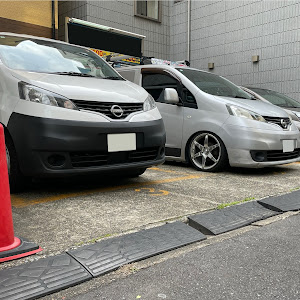 NV200バネット