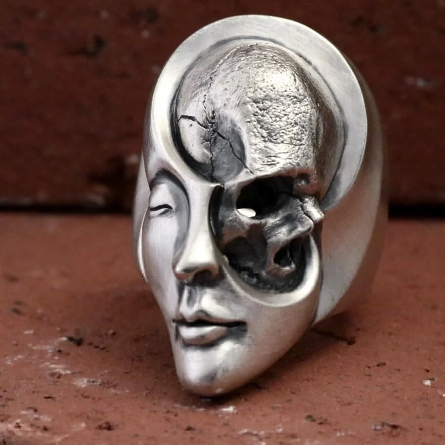 Anillo Motociclista Gótico Punk para Hombre de Aleación El mejor accesorio para motoristas con un diseño audaz y resistente para un estilo único y rebelde.