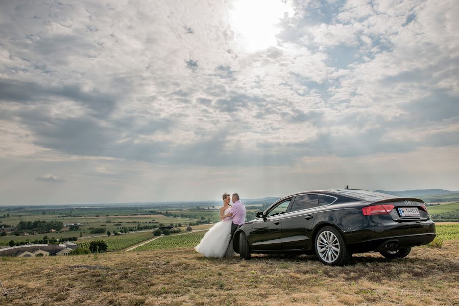 Fotógrafo de casamento Károly Nagy (karolynagy). Foto de 9 de março 2016