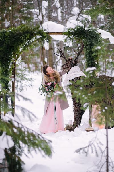 Wedding photographer Katerina Emelyanova (katerdgina). Photo of 25 February 2017